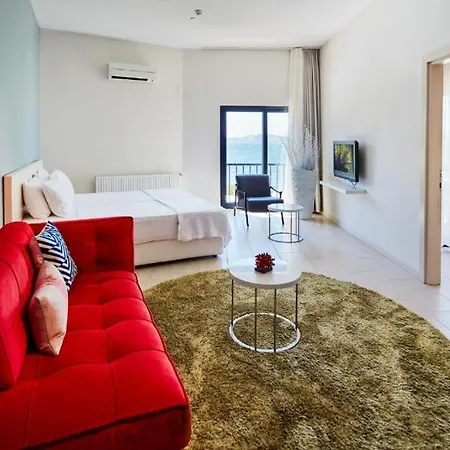 Med-inn Hotel 4*