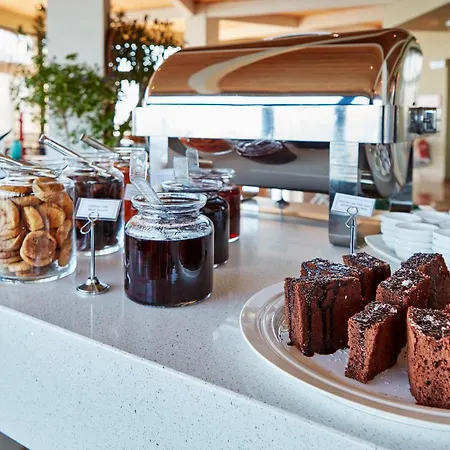 Med-inn Hotel 4*